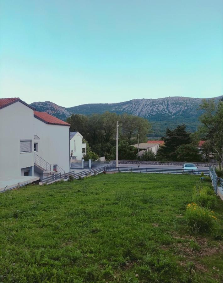 Apartments Nevistic Tribalj  Exteriér fotografie